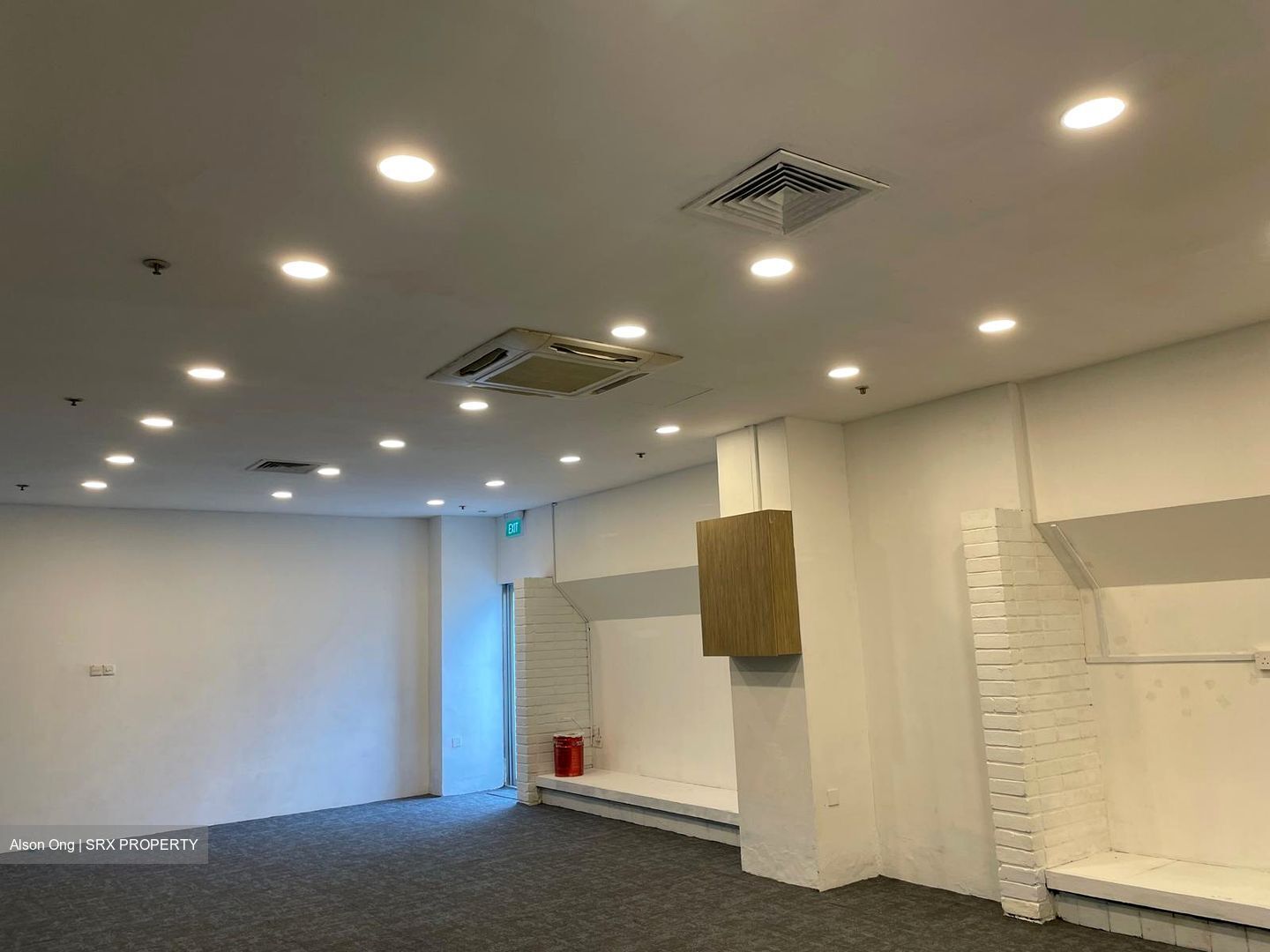 High Street Centre (D6), Office #636448211